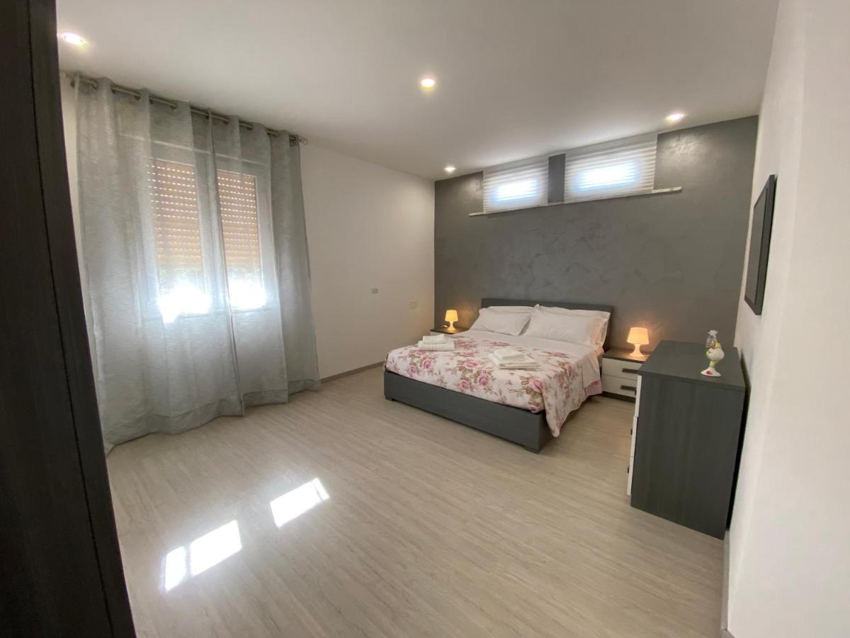 Melitta Apartment Giardini Naxos Dış mekan fotoğraf